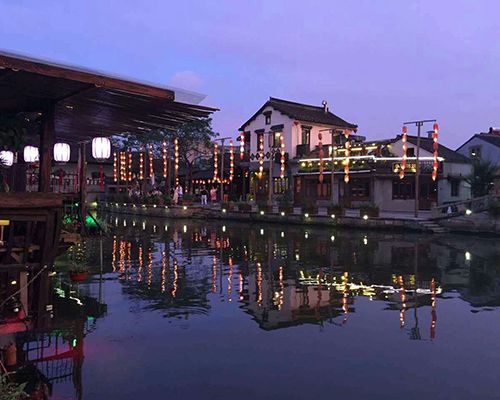 香蕉视频成人股份組織黨員及先進員工遠赴杭州參觀學習