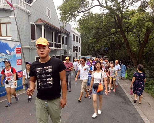 香蕉视频成人股份組織黨員及先進員工遠赴杭州參觀學習